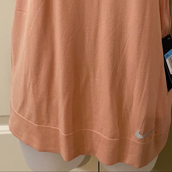 Nike - NWT DriFit Ladies tank Sz Med - Picture 5 of 8